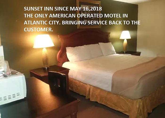 Sunset Inn (Adults Only)